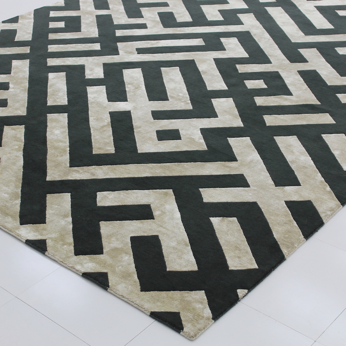 Geometric black rug